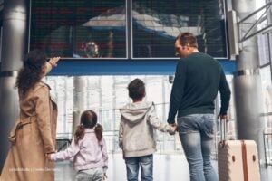 viajar con menores de edad, vacaciones de mitad de año en 2026, recomendaciones para viajar con menores de edad, Más Colombia