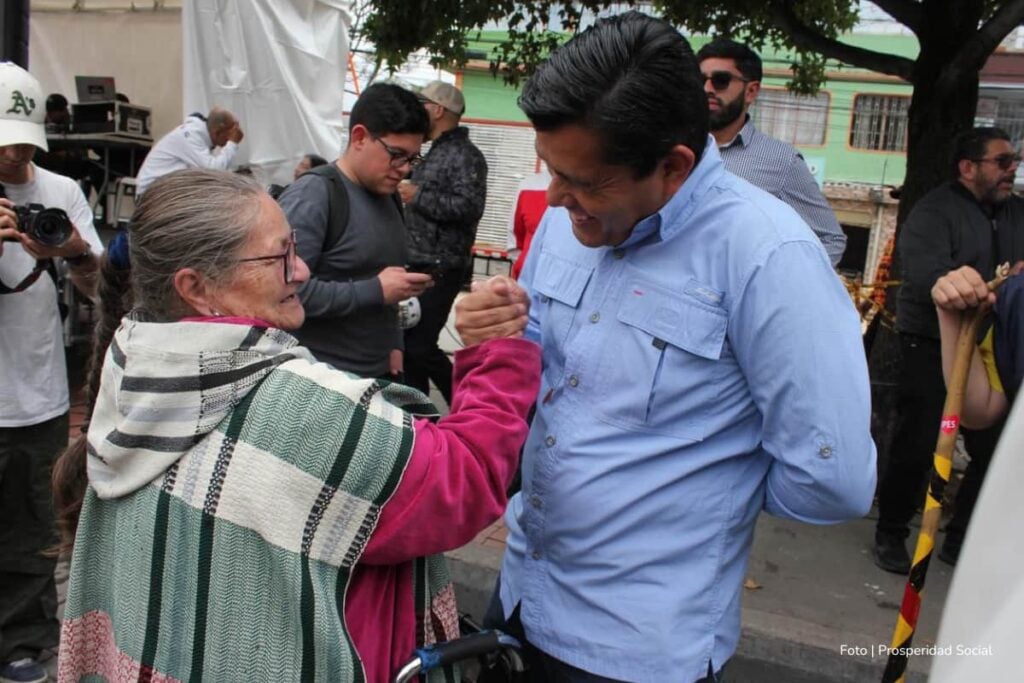 Ciudadanos de Colombia Mayor, ya está en marcha el quinto ciclo de pagos: habrá plazo hasta el 24 de junio de 2026 4 Colombia Mayor, Mauricio Rodríguez Amaya y adulta mayor, Más Colombia
