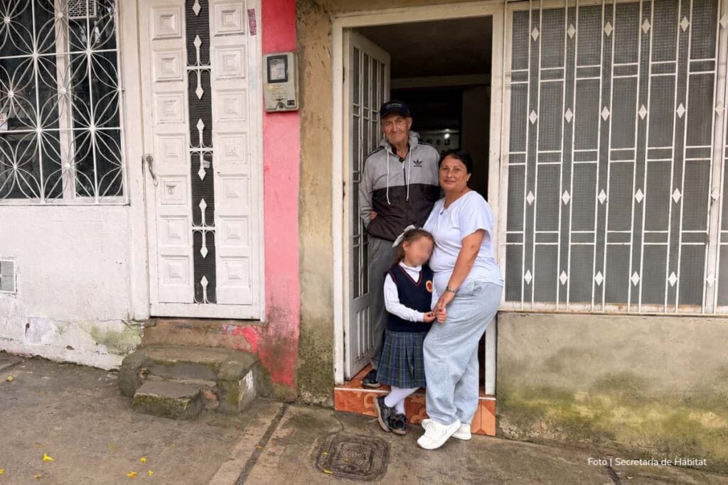 Faltan 2 días para aplicar a subsidio de arriendo en Bogotá: entregarán más de 1 millón de pesos mensuales a hogares vulnerables 4 subsidio de arriendo en Bogotá, personas recibiendo subsidio, Más Colombia