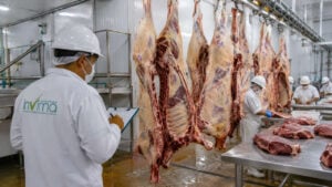 El Salvador termina auditoría clave a 10 plantas de carne colombiana